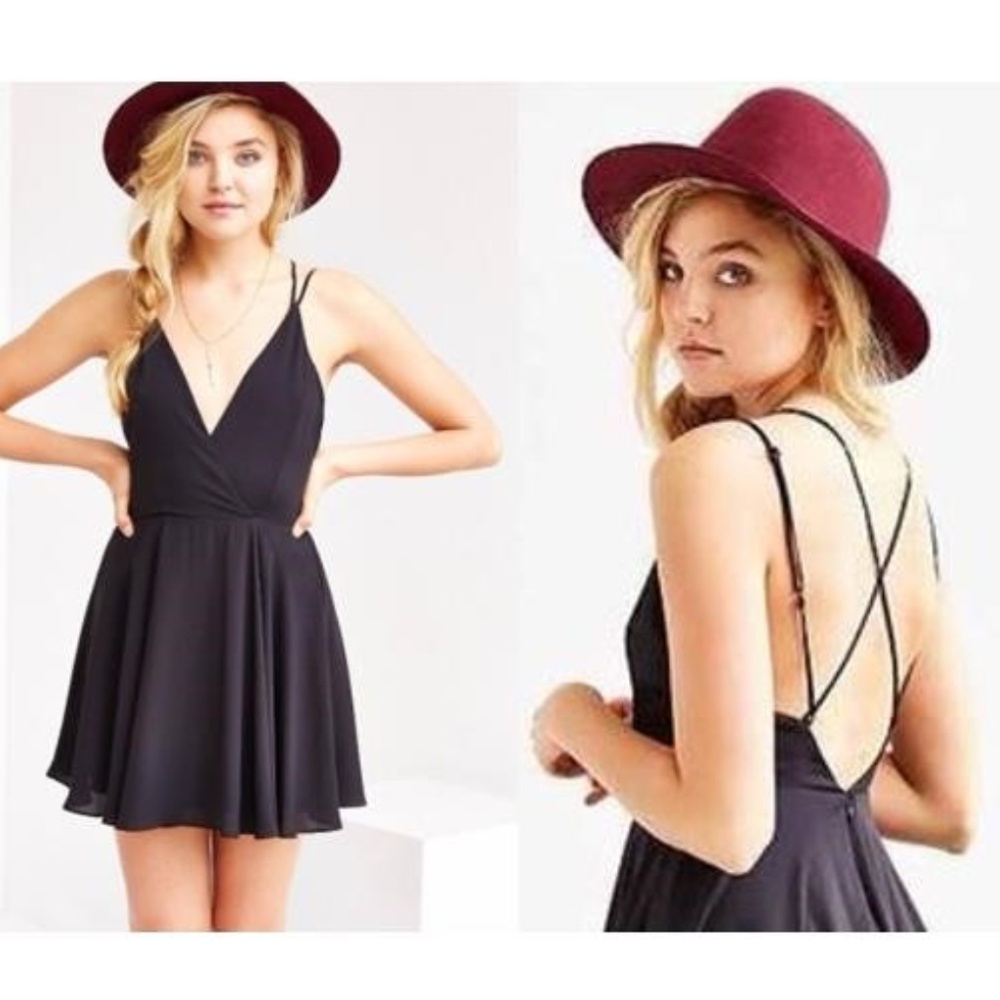 UO Silence + Noise Black V Neck Dress